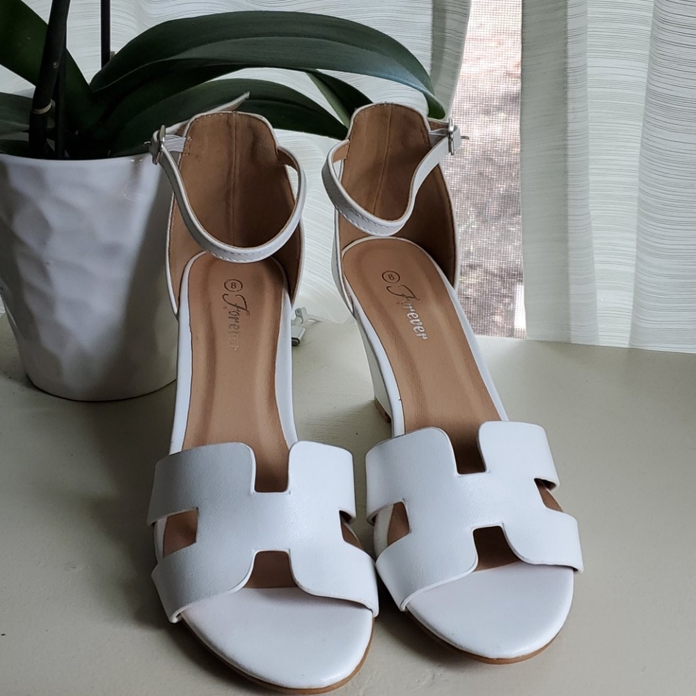 White wedges